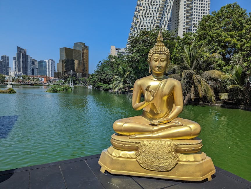 Galle Face Green & Gangaramaya Temple
