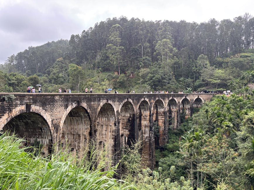 Ella (Nine Arches Bridge, Little Adam’s Peak)