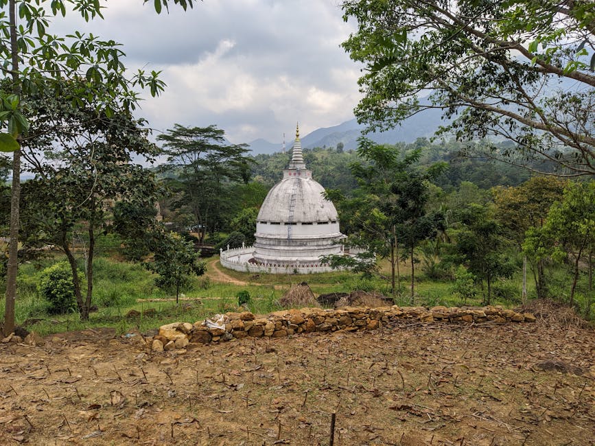 Anuradhapura — ancient city & Buddhist shrines